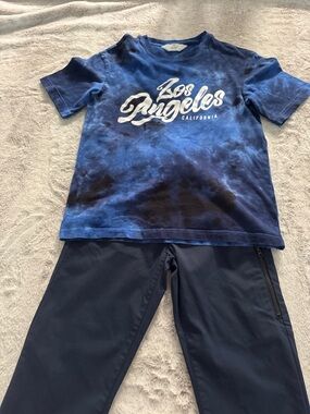 Old Navy Navy Elastic Waist Zip Pocket Pants w/ H&M t-shirt